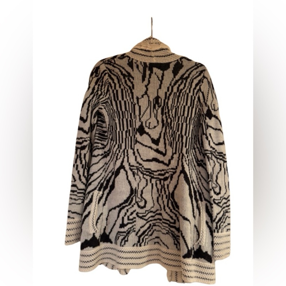 Silence + Noise Brown and Cream Patterned Sweater - Picture 2 of 5